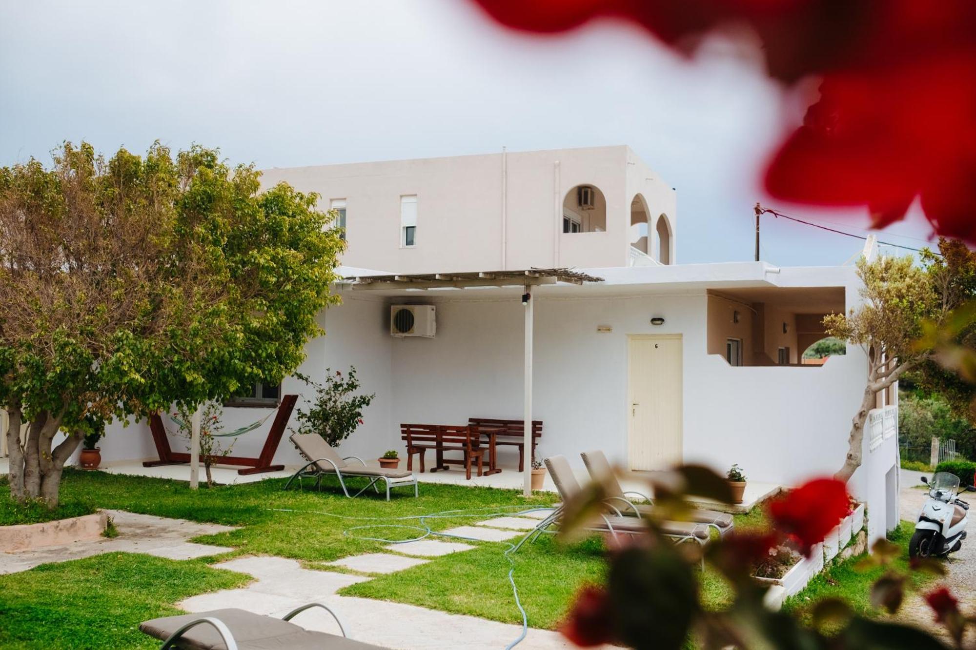 Finikas Apartments Plakias Ngoại thất bức ảnh