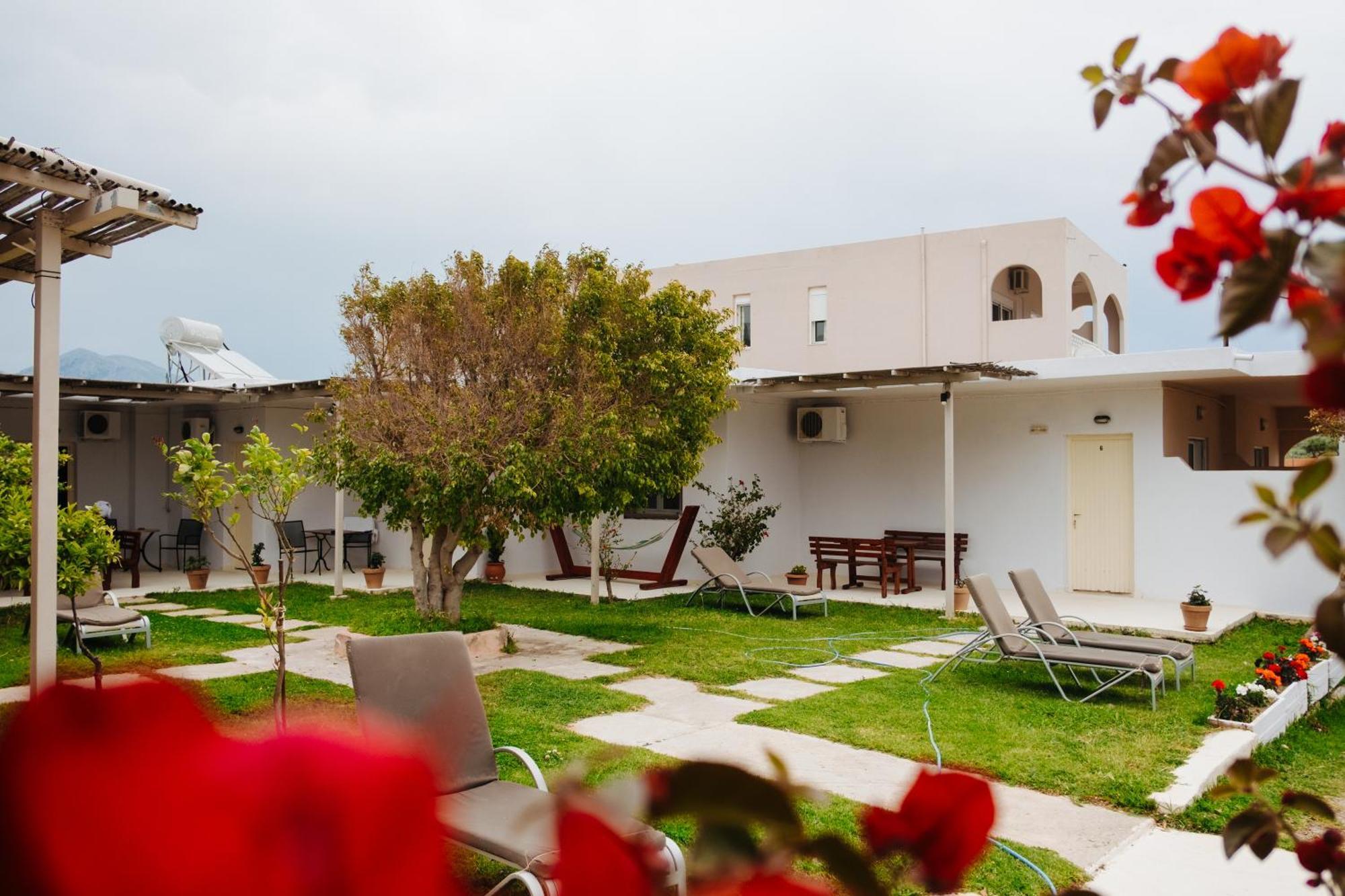 Finikas Apartments Plakias Ngoại thất bức ảnh