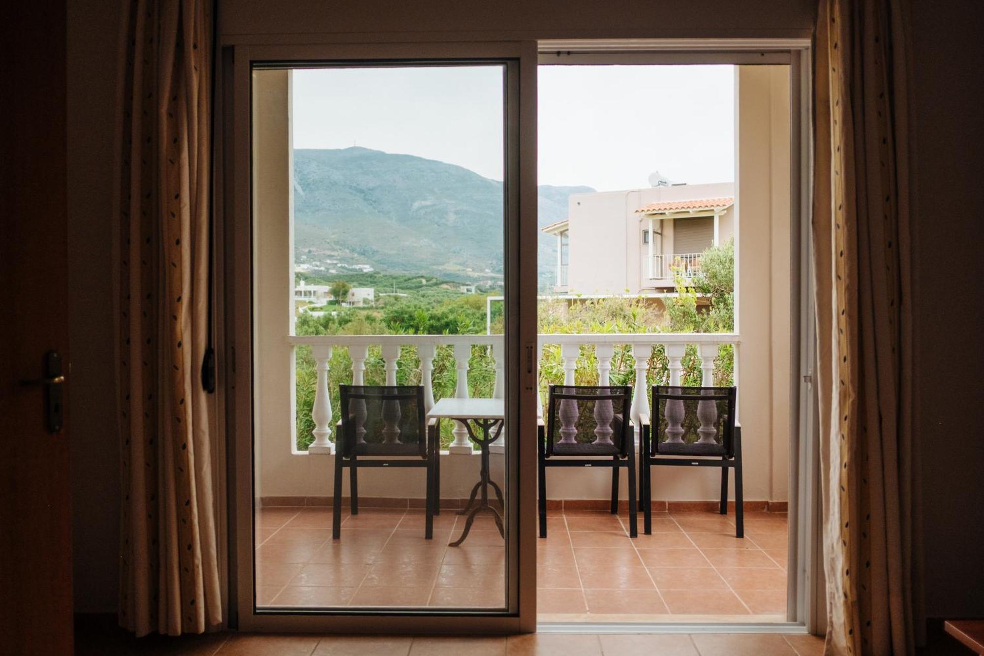 Finikas Apartments Plakias Ngoại thất bức ảnh