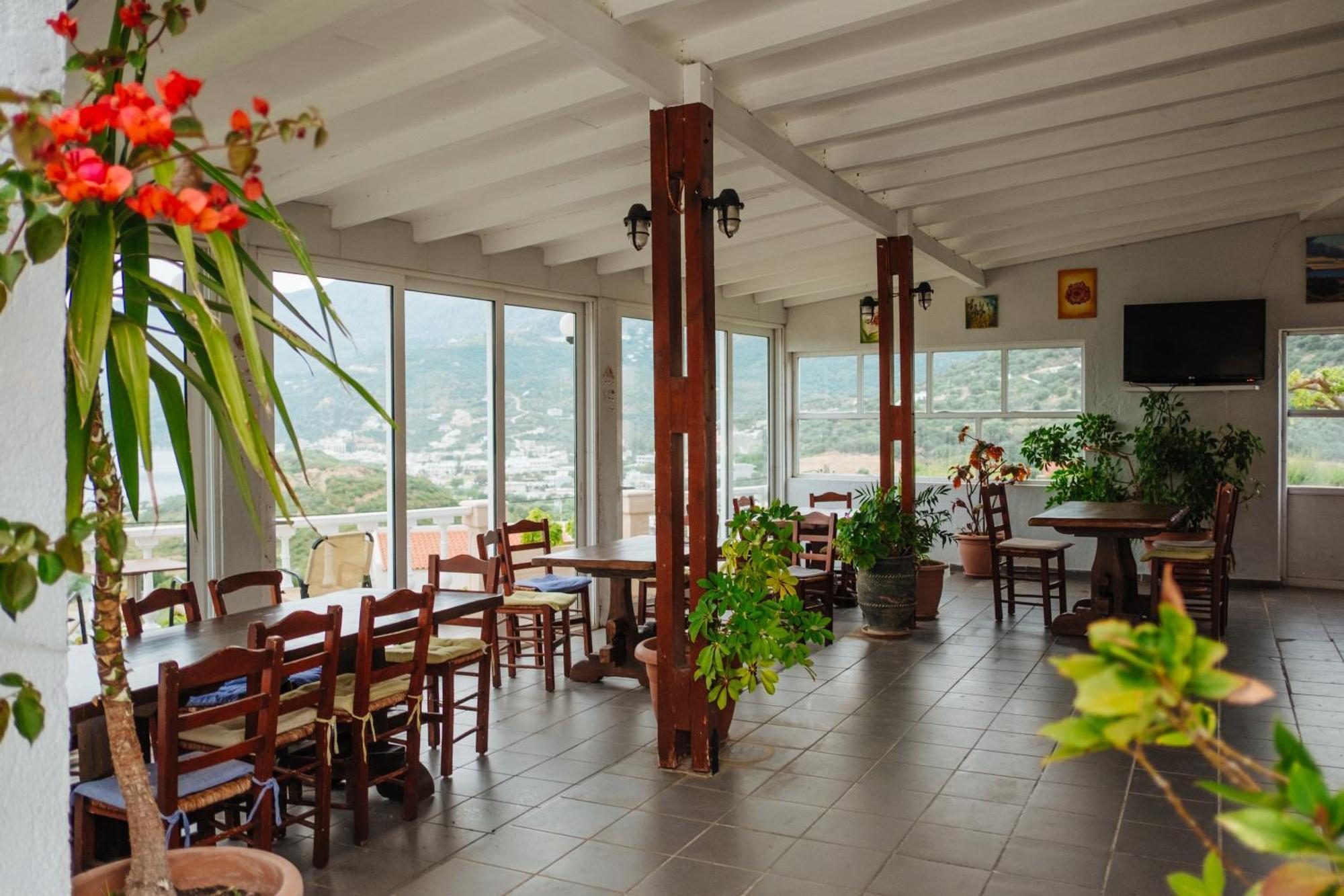 Finikas Apartments Plakias Ngoại thất bức ảnh