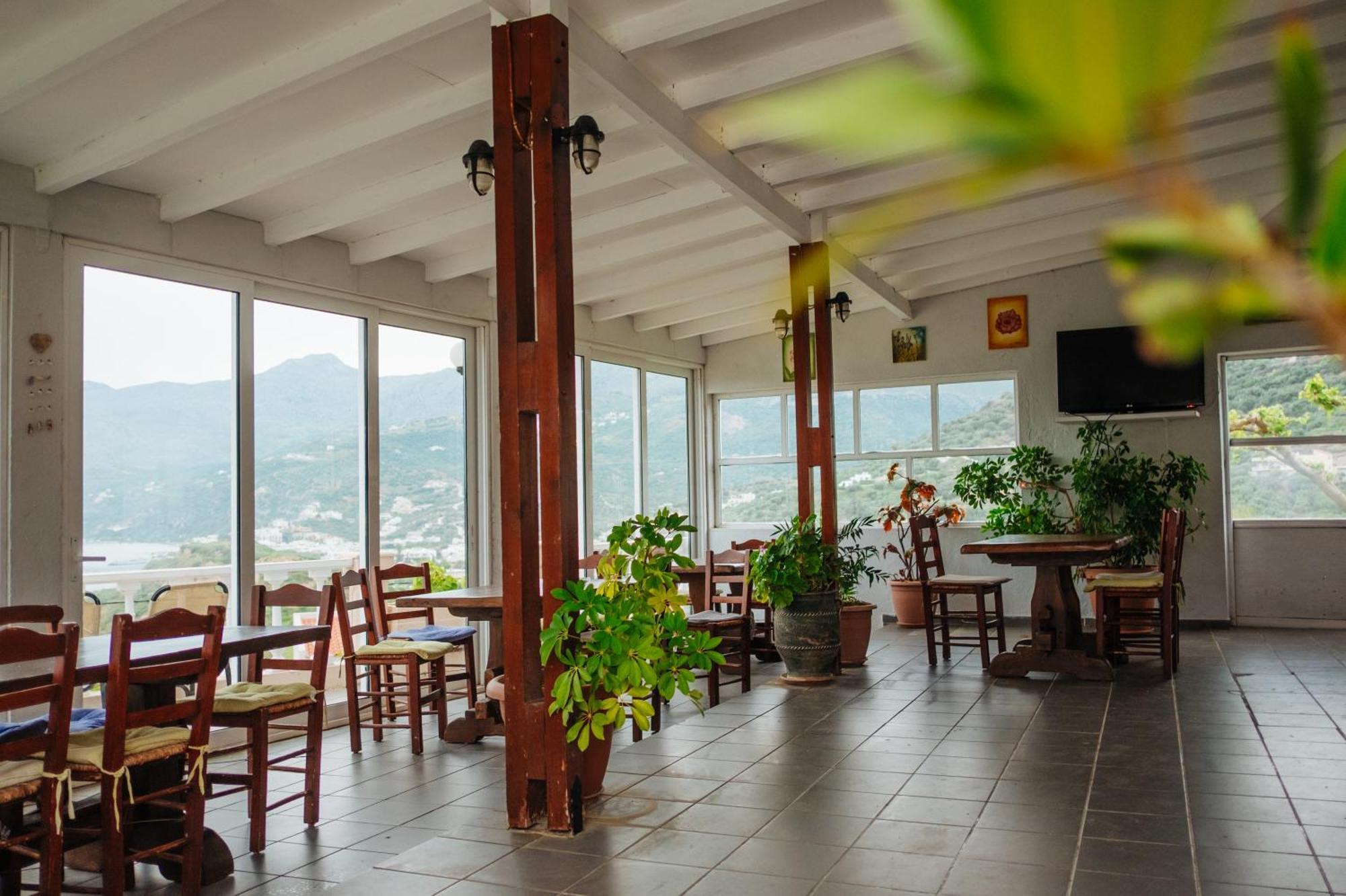 Finikas Apartments Plakias Ngoại thất bức ảnh