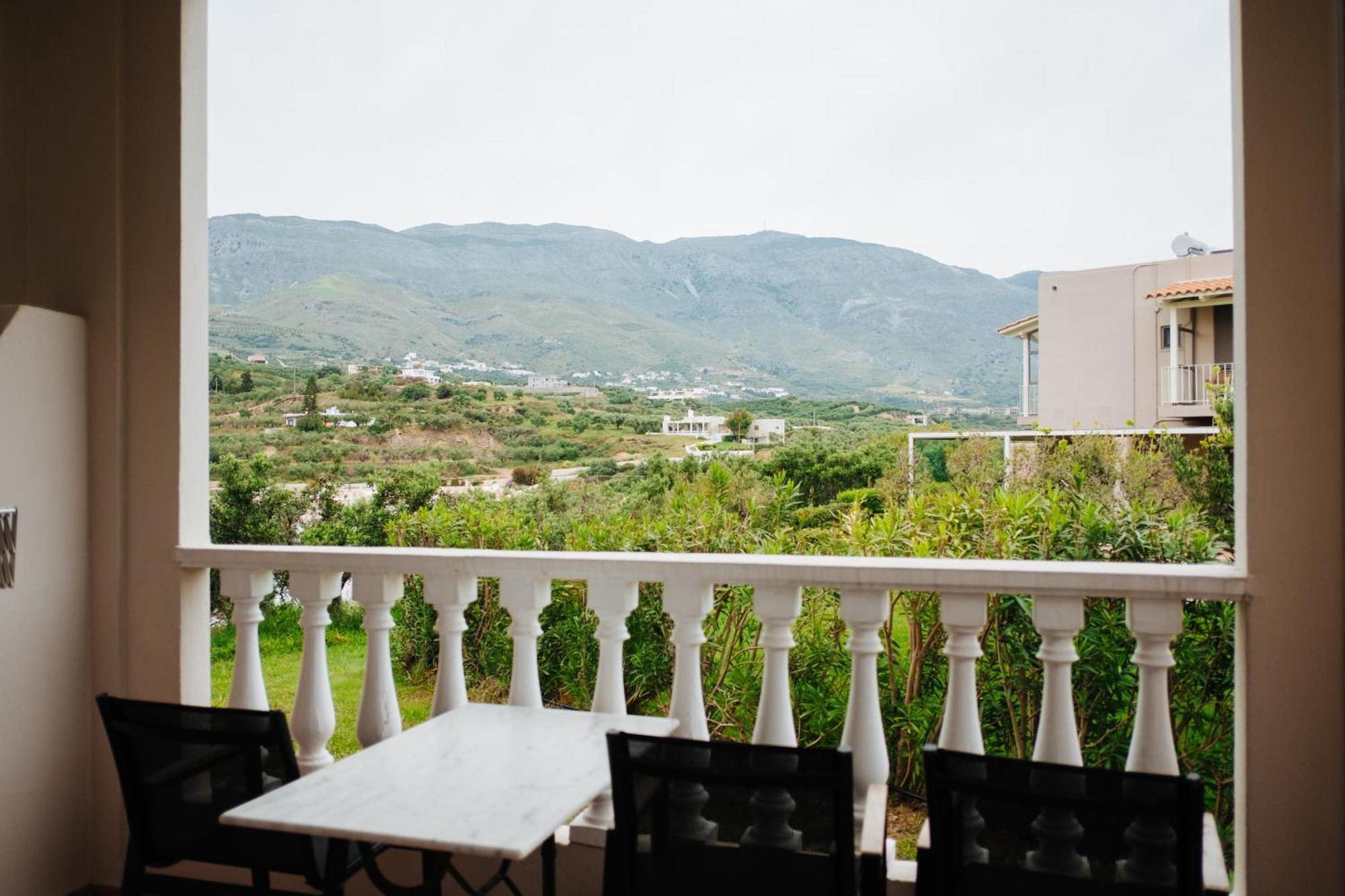 Finikas Apartments Plakias Ngoại thất bức ảnh