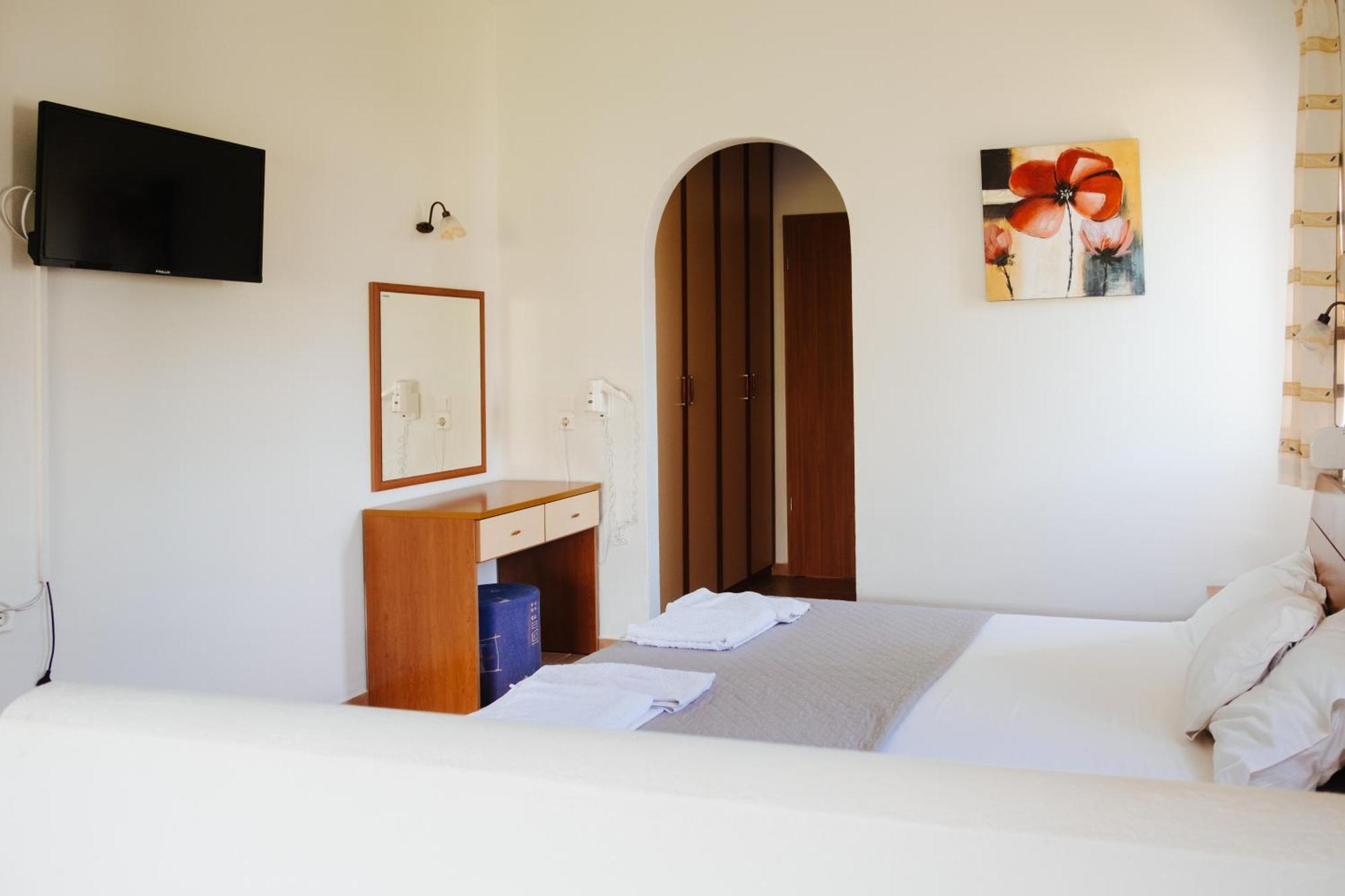 Finikas Apartments Plakias Ngoại thất bức ảnh