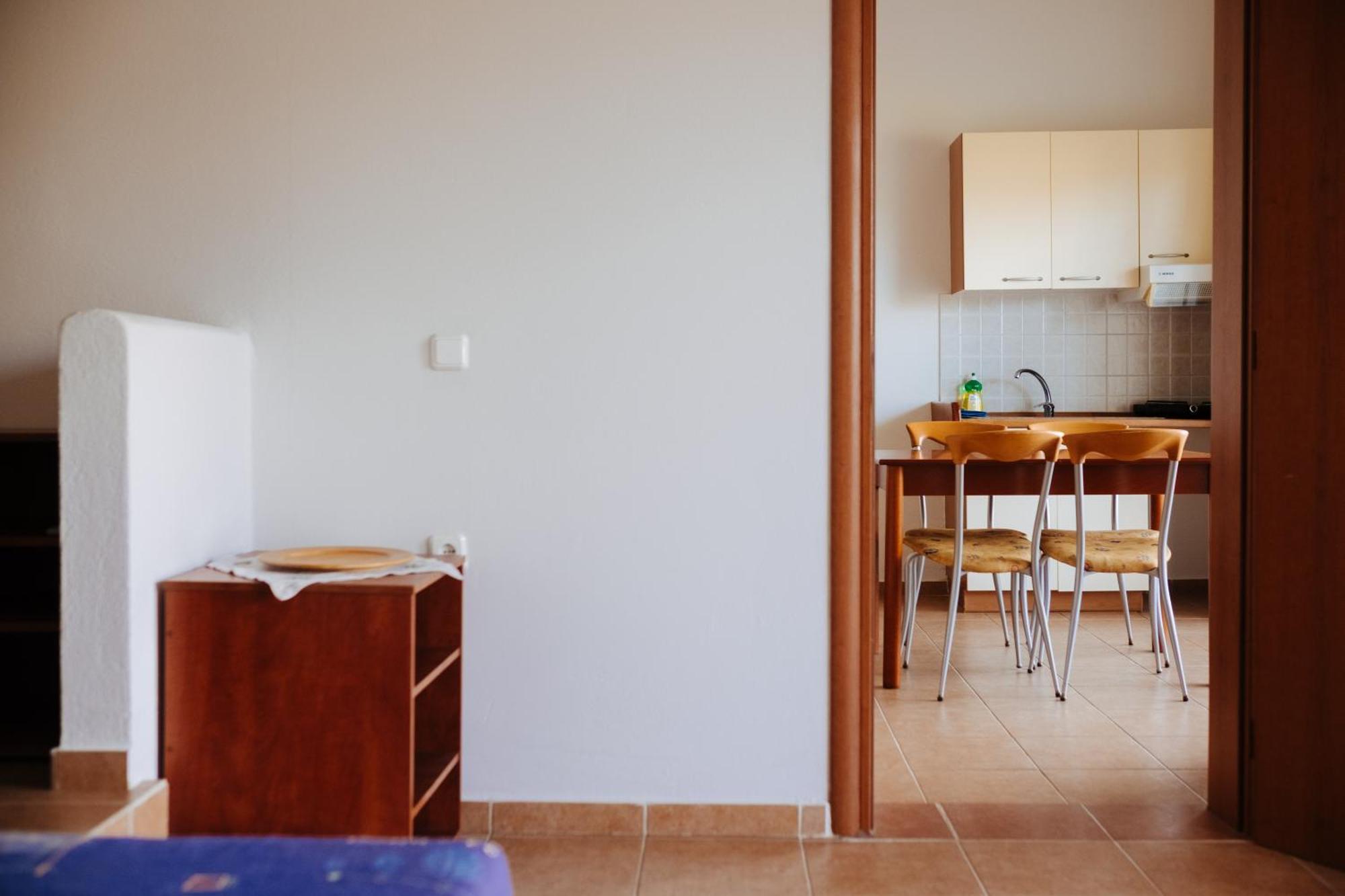 Finikas Apartments Plakias Ngoại thất bức ảnh