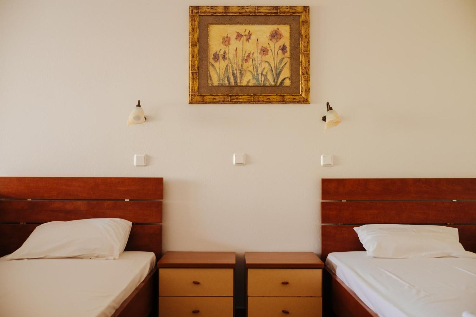Finikas Apartments Plakias Ngoại thất bức ảnh