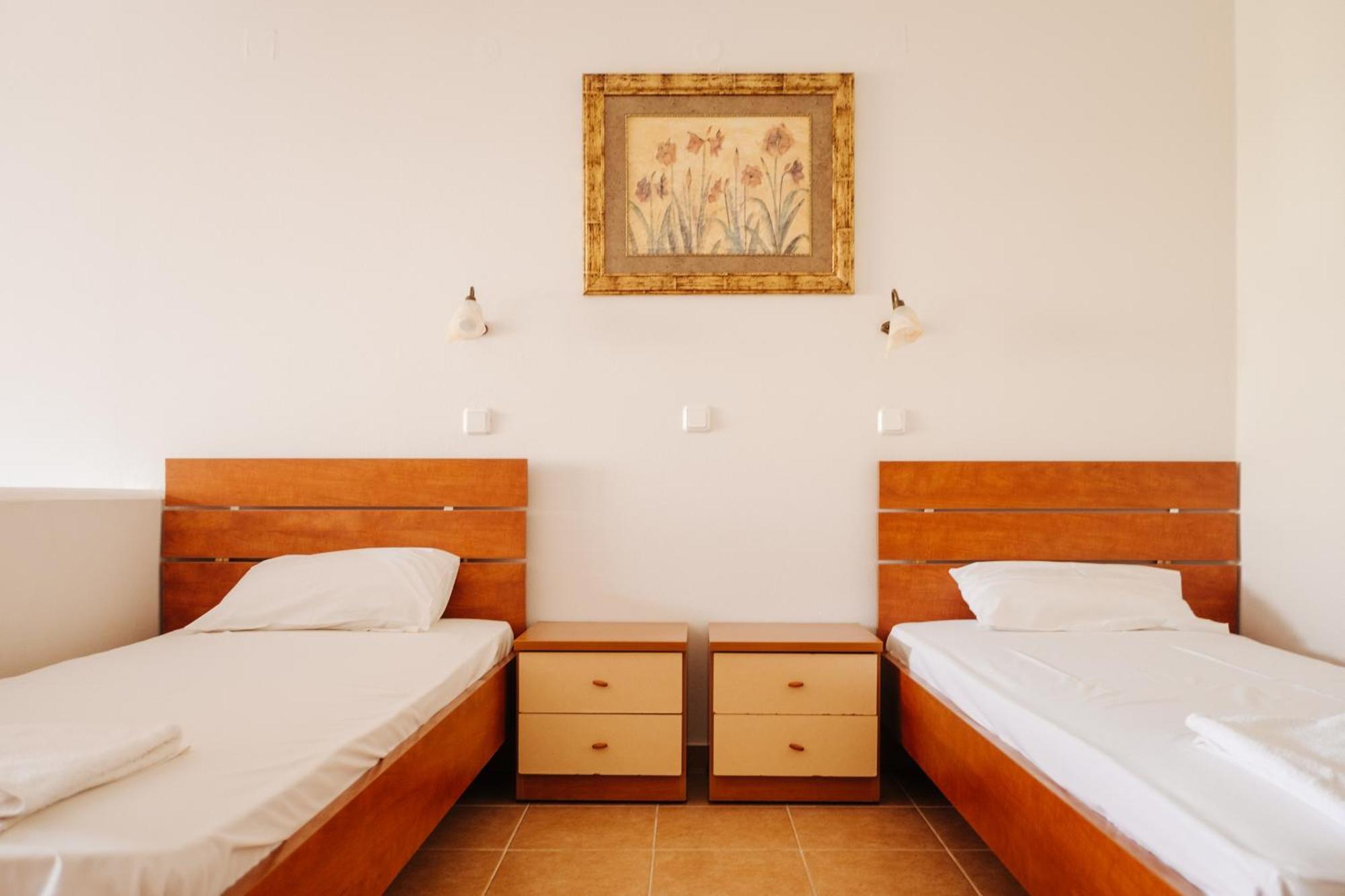 Finikas Apartments Plakias Ngoại thất bức ảnh